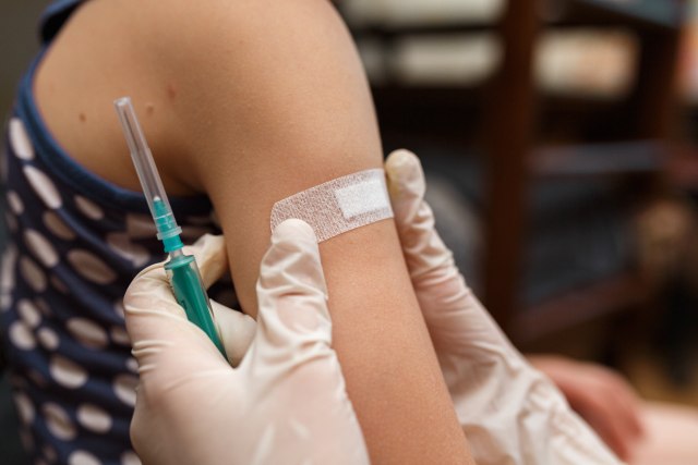 Fauèi: Deca od 5 godina bi uskoro mogla da prime Fajzerovu vakcinu